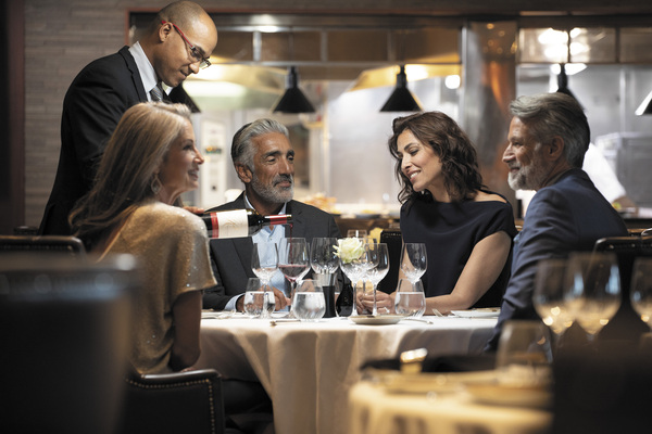 Regent Seven Seas Cruises Prime 7 Lifestyle 1.jpg